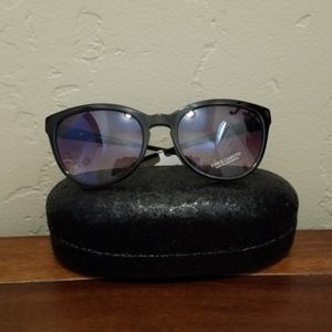 🥀VINCE CAMUTO🥀 sunglasses